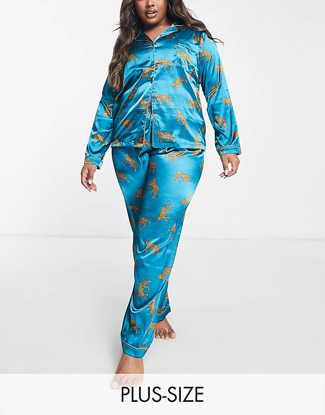 NIGHT - plus satin long pyjama set in teal leopard print