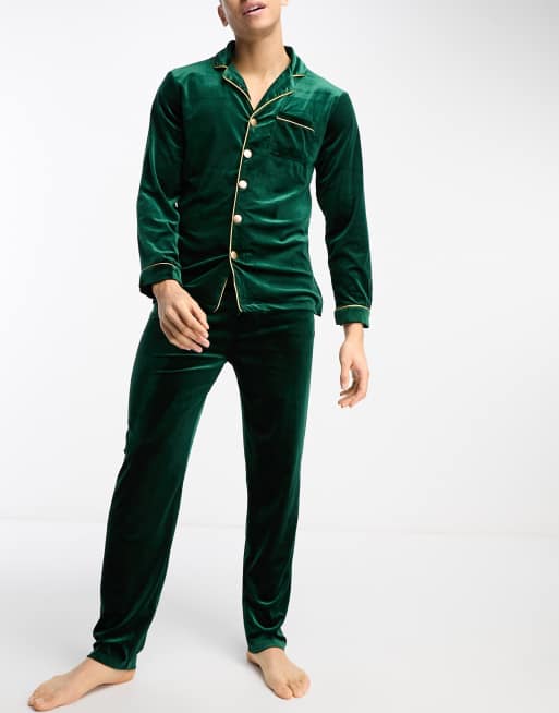 Night velvet pyjamas with gold buttons in forest green