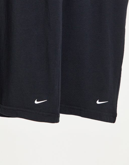 Nike 2 pack base layer t shirts in black