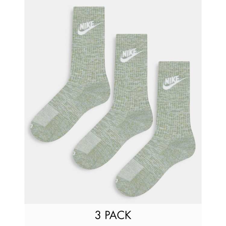 Olive green shop nike socks