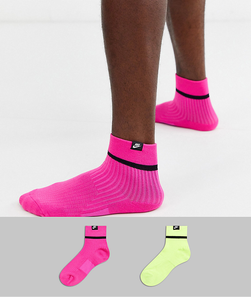 Nike – 2-pack sneakersstrumpor i neonrosa och neongrönt-Flerfärgad