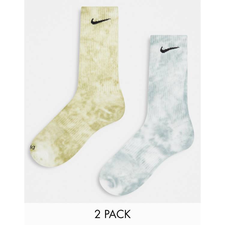 Nike tye 2024 dye socks