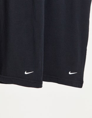 nike black undershirts