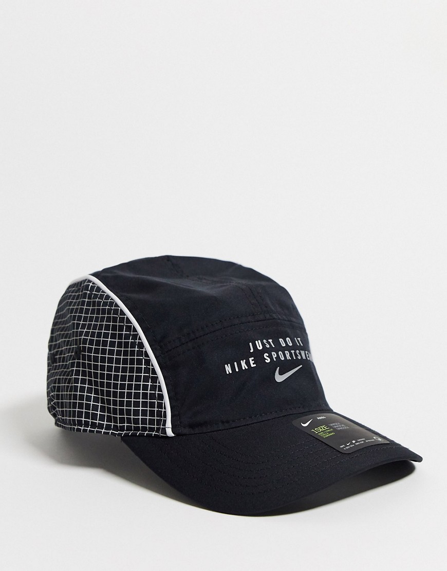 Nike 2000's DNA cap in black