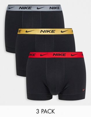 Nike 3 pack of trunks in black with metallic waistbands - ASOS Price Checker