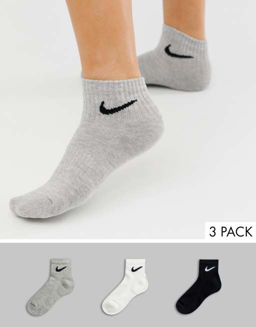 Nike 3er Pack Socken In Schwarz Weiss Und Grau Asos