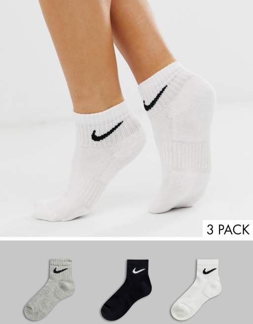 Nike 3er Pack Socken In Schwarz Weiss Und Grau Asos