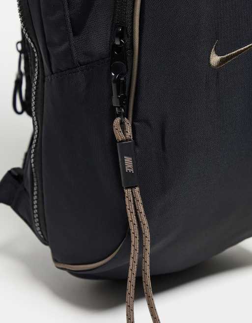 Nike sling outlet back