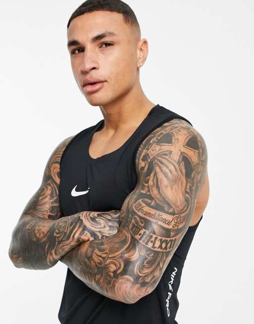Nike - Aeroadapt - Canotta nera