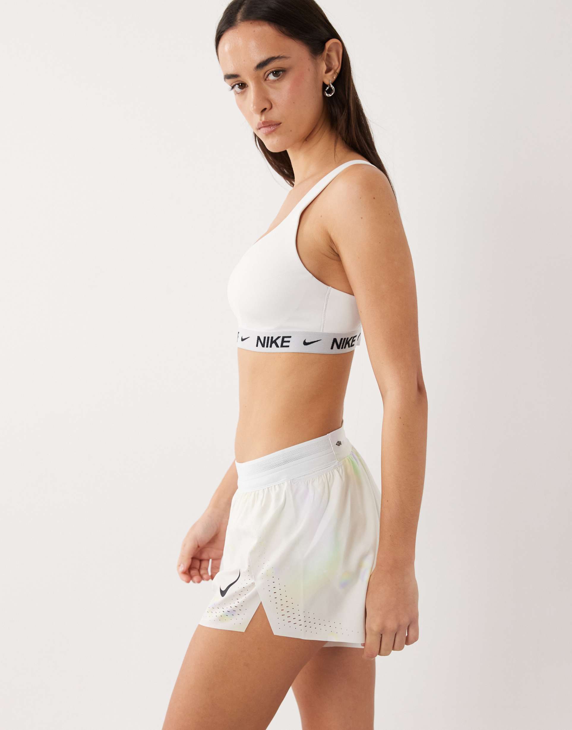 nike aeroswift 3-inch shorts in off white