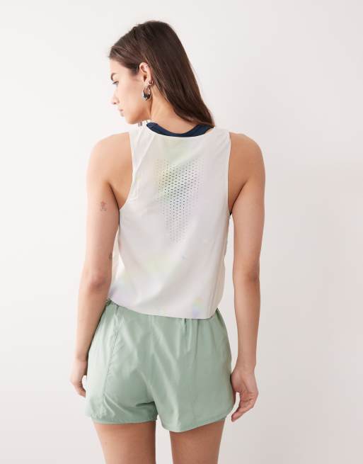 Nike Aeroswift tank top in off white , 4 of 4