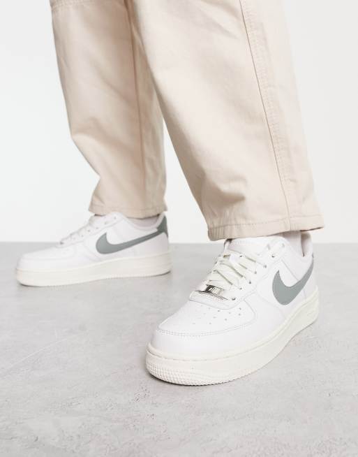 Nike AF1 '07 Next trainers in white and pale grey | ASOS