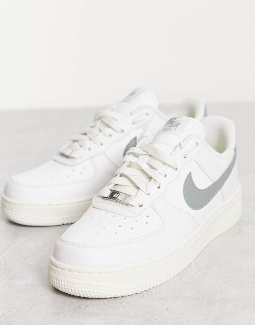 Nike air force 1 gris et 2025 blanc