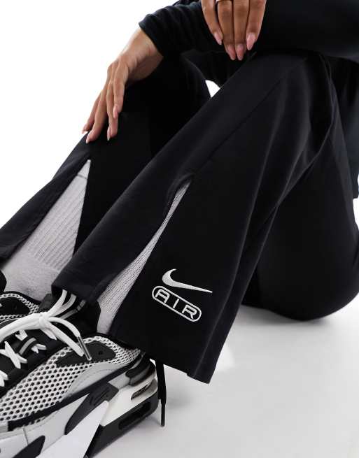 Nike – Air – Ausgestellte Leggings in Schwarz mit hohem Bund, 4 von 5