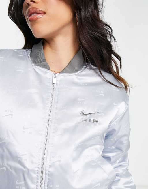 Nike Air bomber in pure platinum |