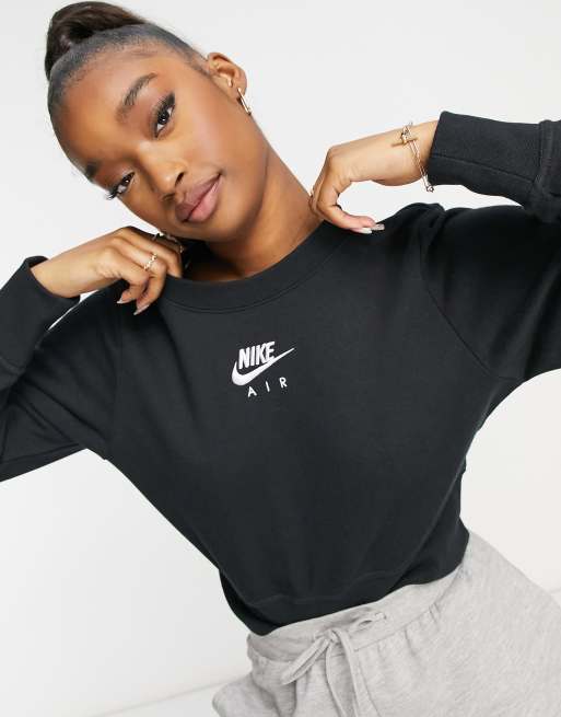 Nike sweatshirt 2025 crop top