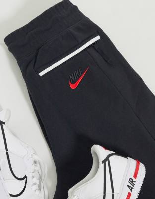 nike air black joggers