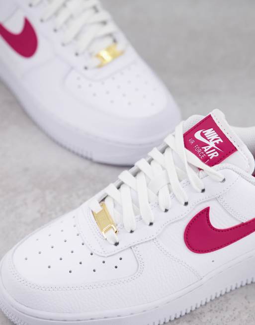 Nike Air Force 1 07 Baskets Blanc et rouge noble