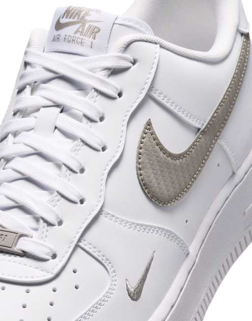 Nike Air Force 1 07' baskets en blanc et beige clair, 3 de 5