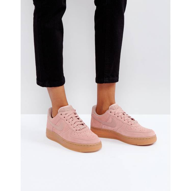 Nike air force 1 rosa wildleder online