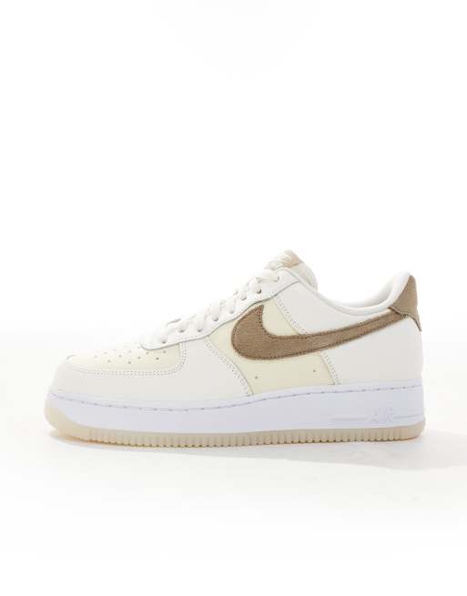 Nike Air Force 1 07 Baskets homme Ivoire et gris