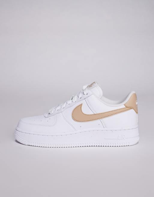 Nike – Air Force 1 '07 – Beżowe buty sportowe z brązowymi elementami, 2 z 5