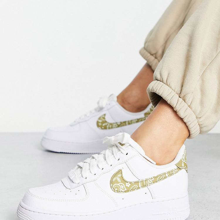 warrant meet wagon Nike Air Force 1 '07 ESS sneakers in white and brown | ASOS