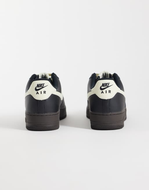 Nike Air Force 1 '07 ESS trainers in black & brown, 2 of 5