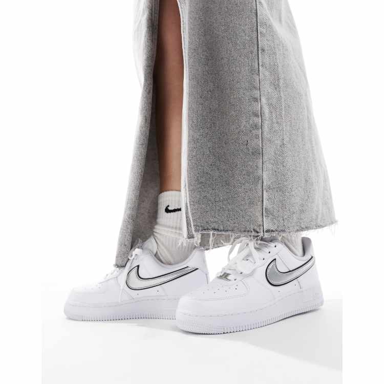 Nike air force 1 '07 trainers in white and metallic silver best sale