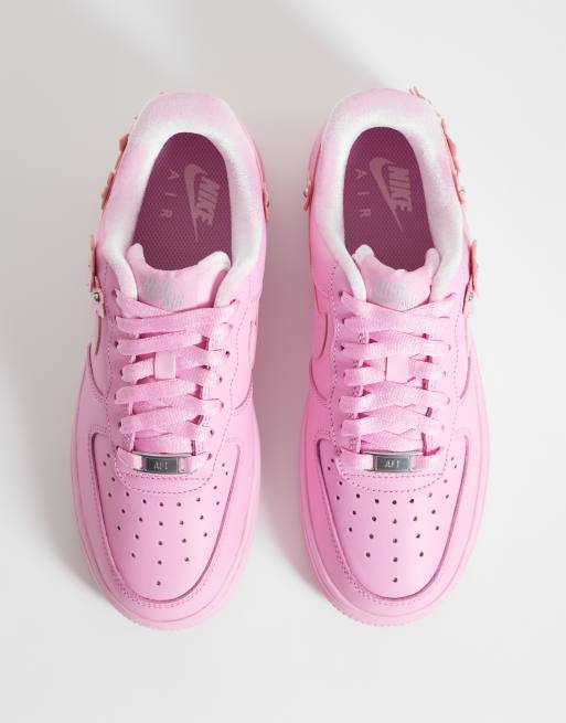 Nike Air Force 1 '07 floral detail sneakers in pink, 2 of 5