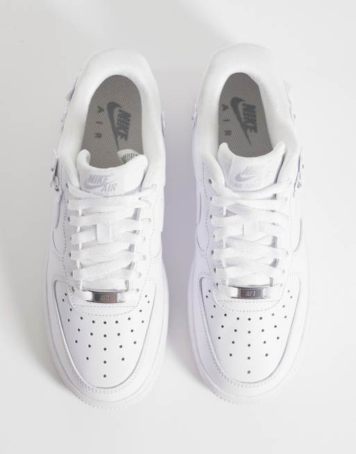 Nike Air Force 1 '07 floral detail sneakers in white, 3 of 5