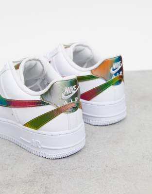 Nike Air Force 1 '07 LV8 2FA20 Sneaker in Weiß | ASOS