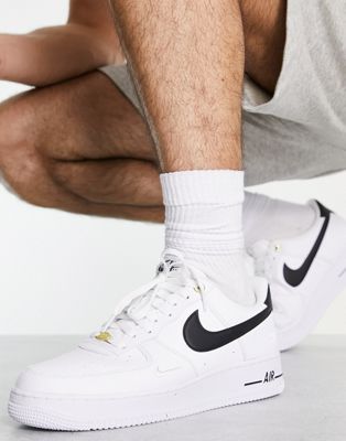 Nike Air Force 1 '07 LV8 40th anniversary trainers in white and black - ASOS Price Checker
