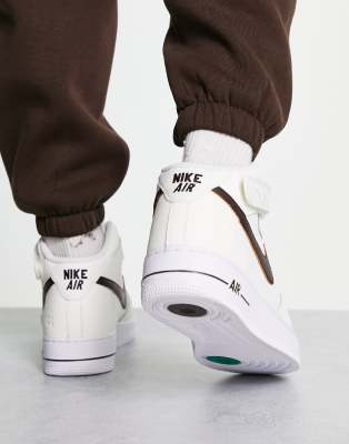 Bildrutor 3 av 4