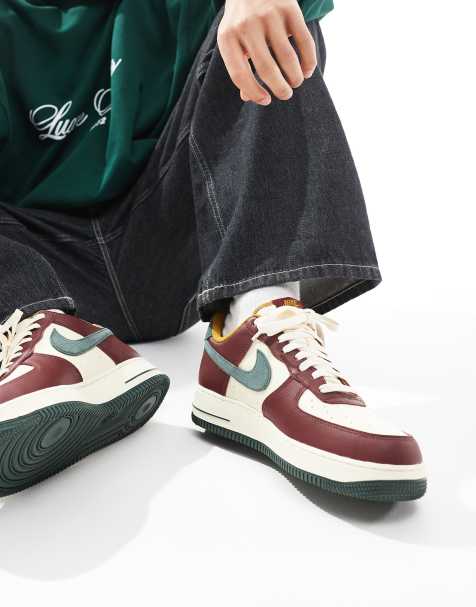 Nike - Air Force 1 '07 LV8 - Baskets - Bordeaux, vert et blanc cassé - view 1