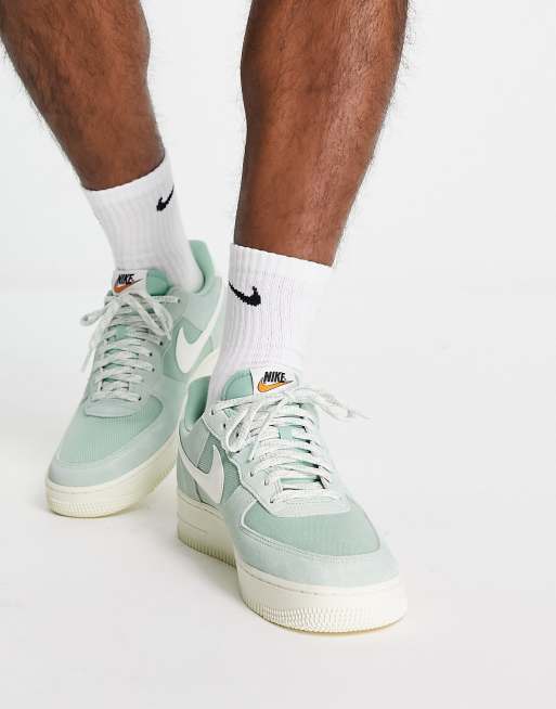 Nike Air Force 1 '07 LV8 in Green - Size 12