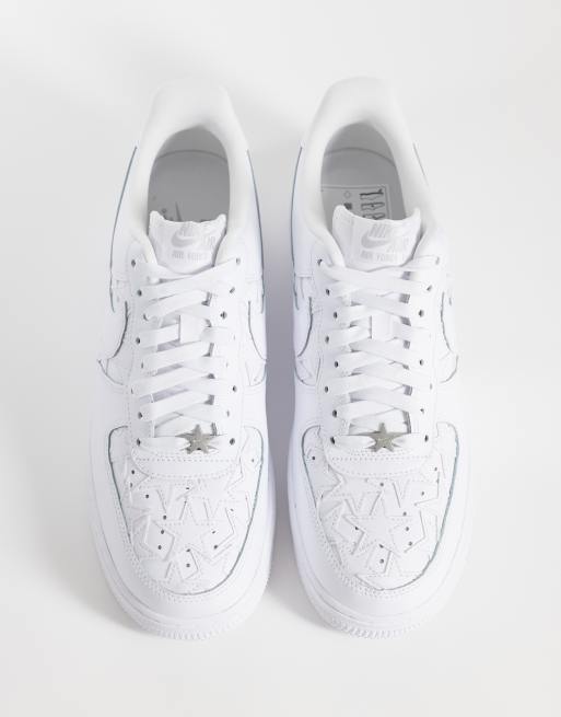 Nike Air Force 1 '07 LV8 Sneaker mit Stern-Detail in Weiß, 3 von 5