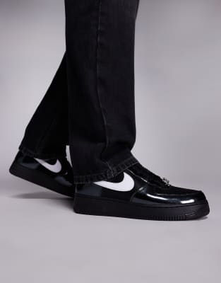 Nike Air Force 1 '07 Lv8 Sneakers In Black