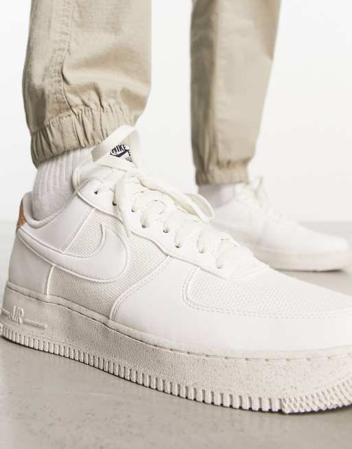 Nike Air Force 1 '07 LV8 Sneakers in stone-Neutral