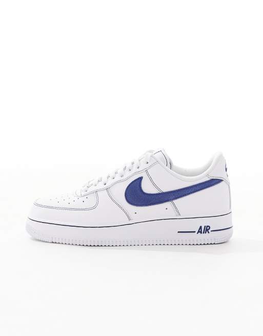 Nike Air Force - 1 '07 LV8 - Sneakers in wit en blauw, 2 van 5