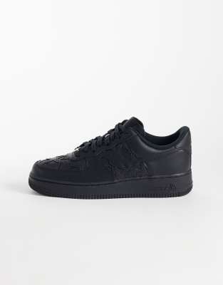 Black Nike 2