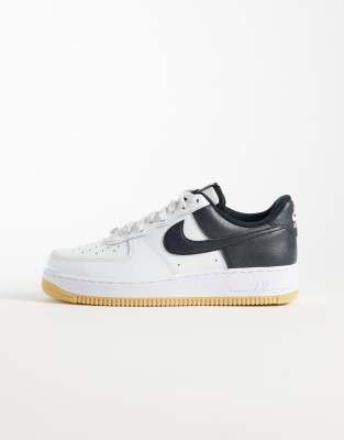  Air Force 1 '07 LV8 trainers  and black