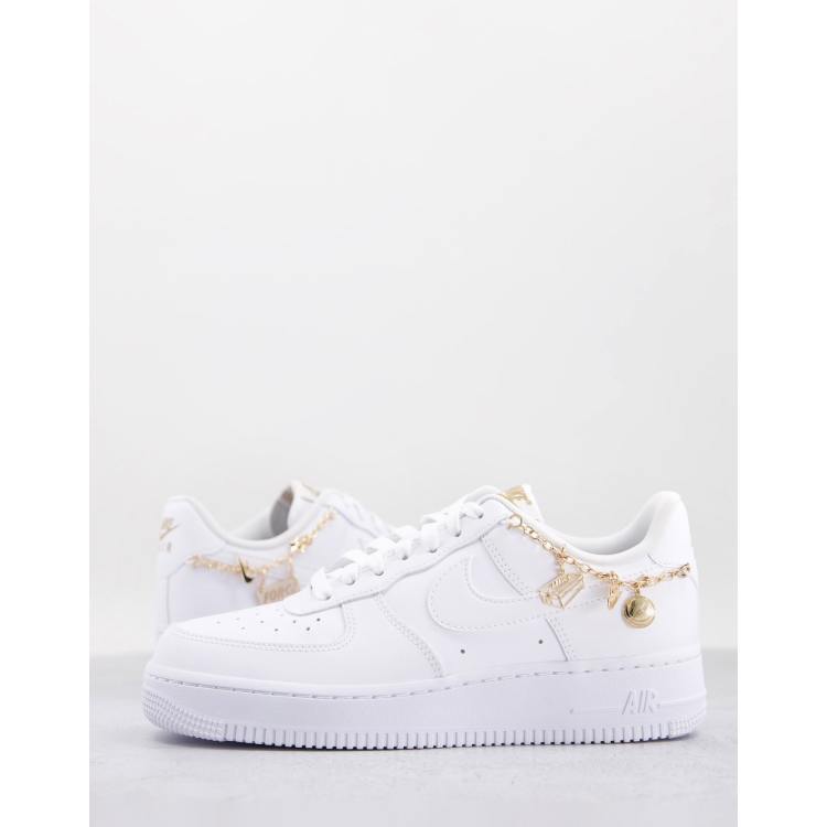 Nike Air Force 1 07 LXX Baskets Blanc avec bijoux dor s ASOS