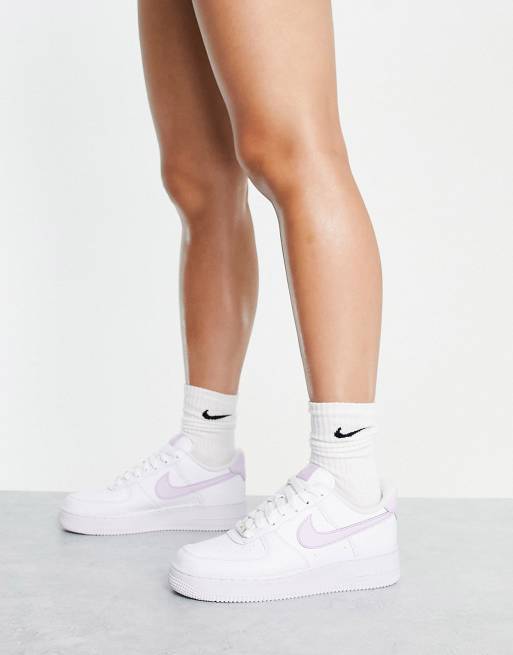 Nike Air Force 1 07 Next Sneakers in wit en lila ASOS