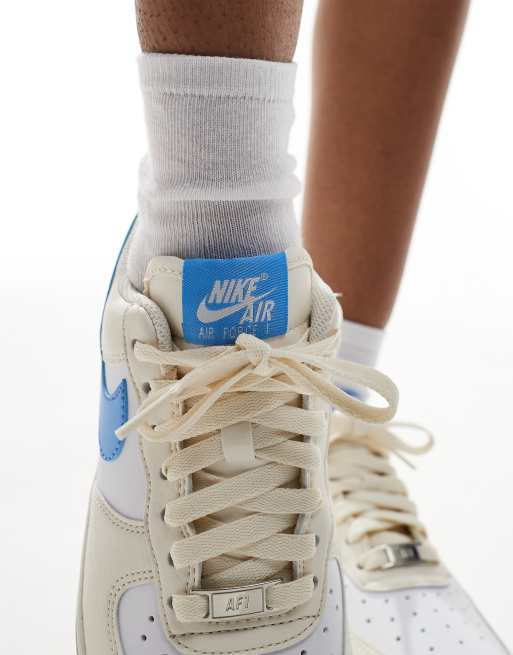 Nike – Air Force 1 '07 NN – Naturvita och blå träningsskor, 4 av 5