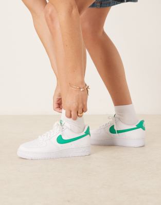 Air Force 1 '07 NN sneakers in white and green