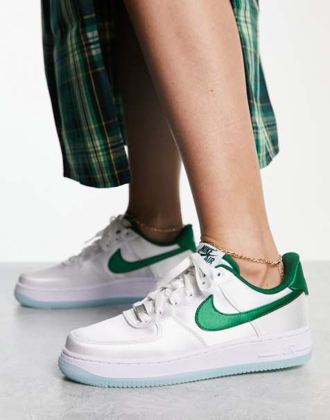 Men's Nike Air Force 1 '07 LV8 SE Plaid Swoosh Casual Shoes