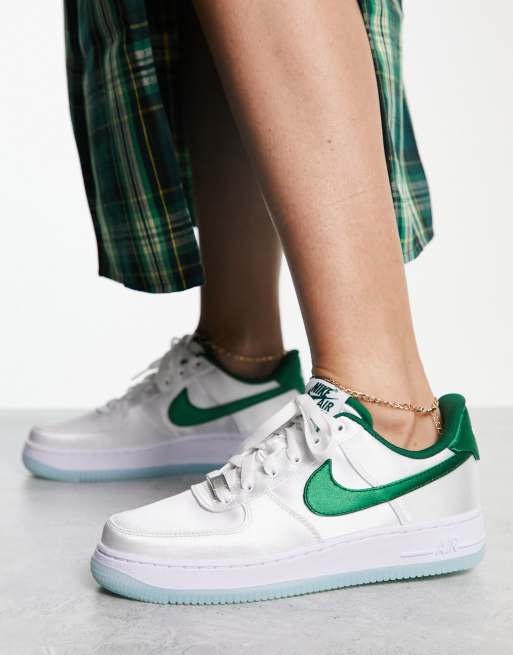 Women's shoes Nike Air Force 1 '07 White/ Sport Green-Sport Green