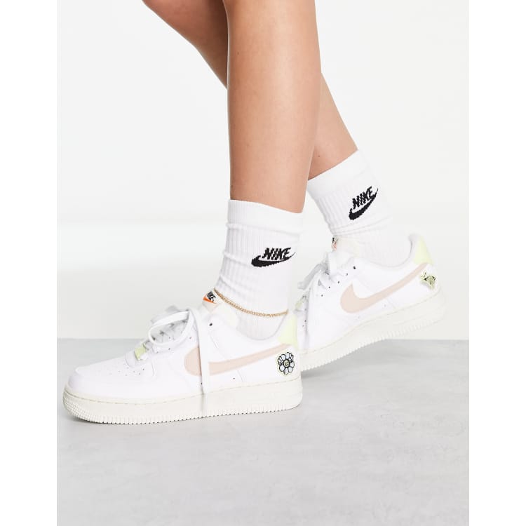 Nike Air Force 1 07 SE Next Motif in white and oxford pink ASOS