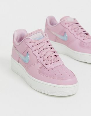 nike air force 1 07 se premium trainers in pink
